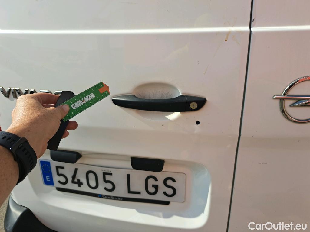 Opel  Vivaro OPEL  / 2019 / 4P / furgón 2.0 D 88kW (120CV) L Inc Express M.P. DC #18