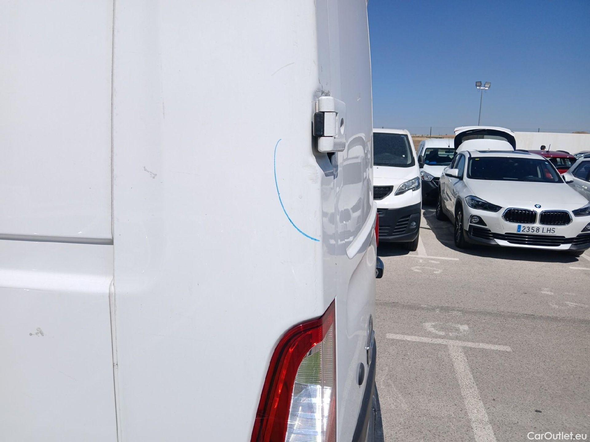  Opel  Movano OPEL  / 2019 / 4P / furgón 2.3 CDTI 99kW (135CV) L2 H2 F 3.5t (AC) #30