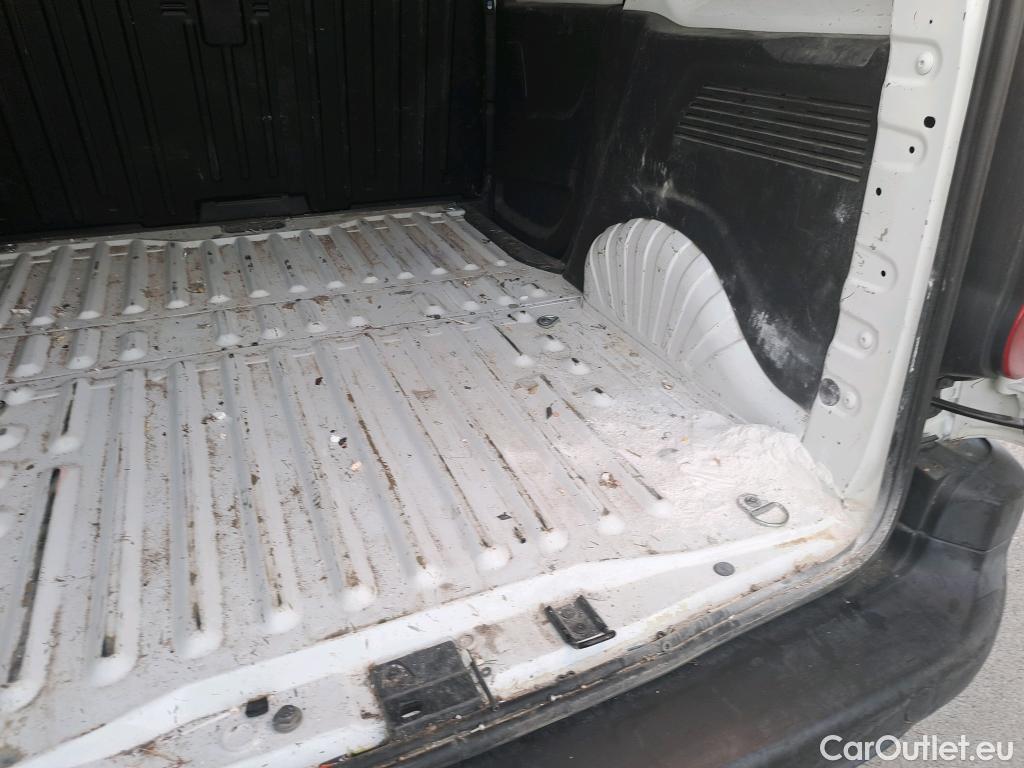  Opel  Combo OPEL  / 2018 / 3P / furgón derivado de turismo 1.6 TD S/S 74kW (100CV) Express L H1 650 #6