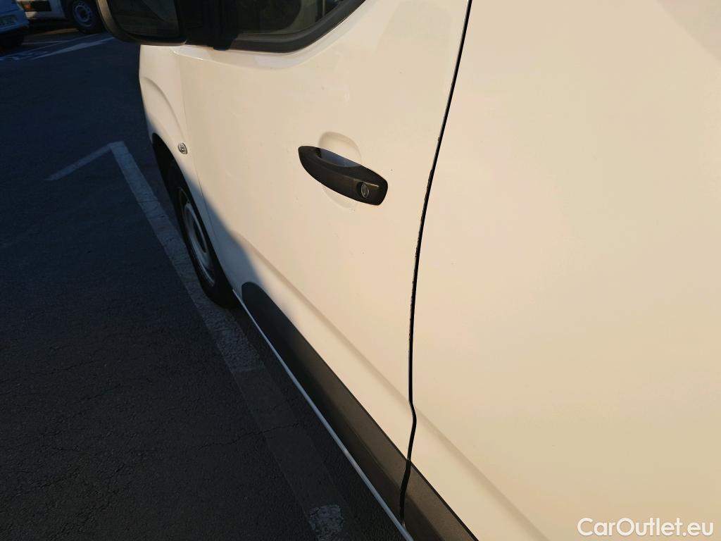  Opel  Combo OPEL  / 2018 / 3P / furgón derivado de turismo 1.6 TD S/S 74kW (100CV) Express L H1 650 #24