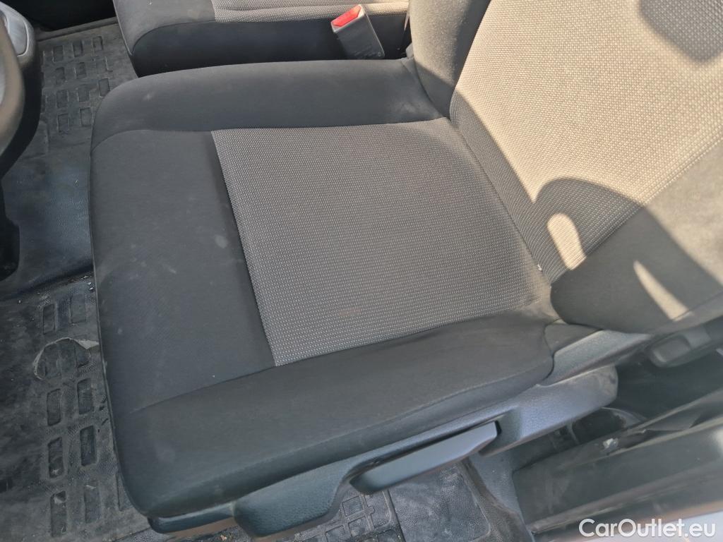  Peugeot  Expert PEUGEOT  / 2016 / 4P / furgón Furgón BlueHDi 145 6v Standard #4