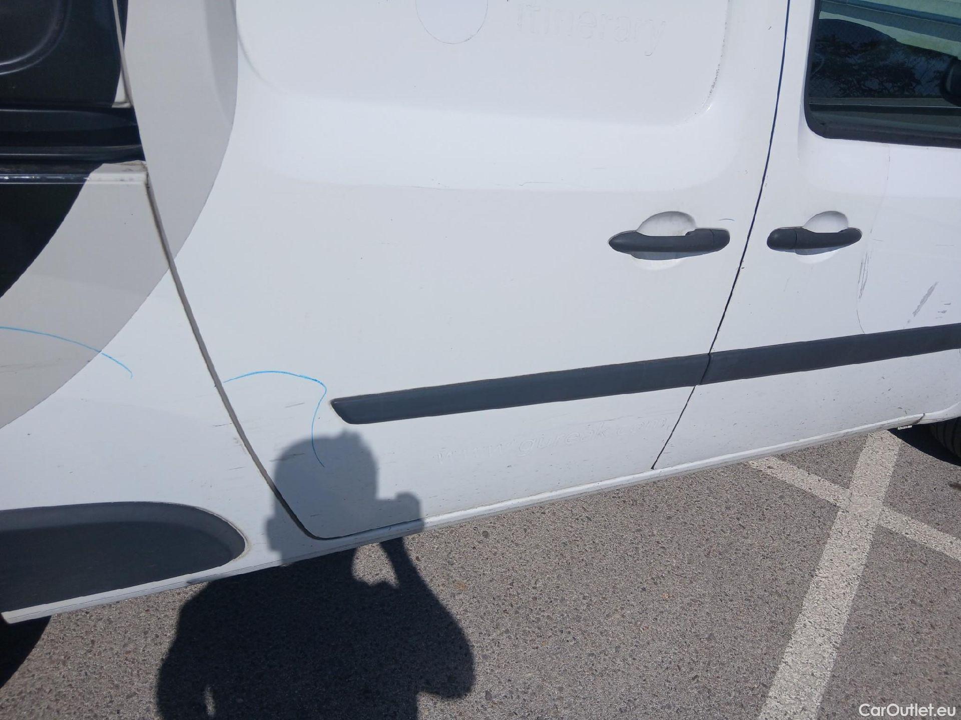  Nissan  NV200 NISSAN NV250 / 2019 / 4P / furgón 2pl 1.5dCi 70 kW (95CV) L2H1 ÓPTIMA #46