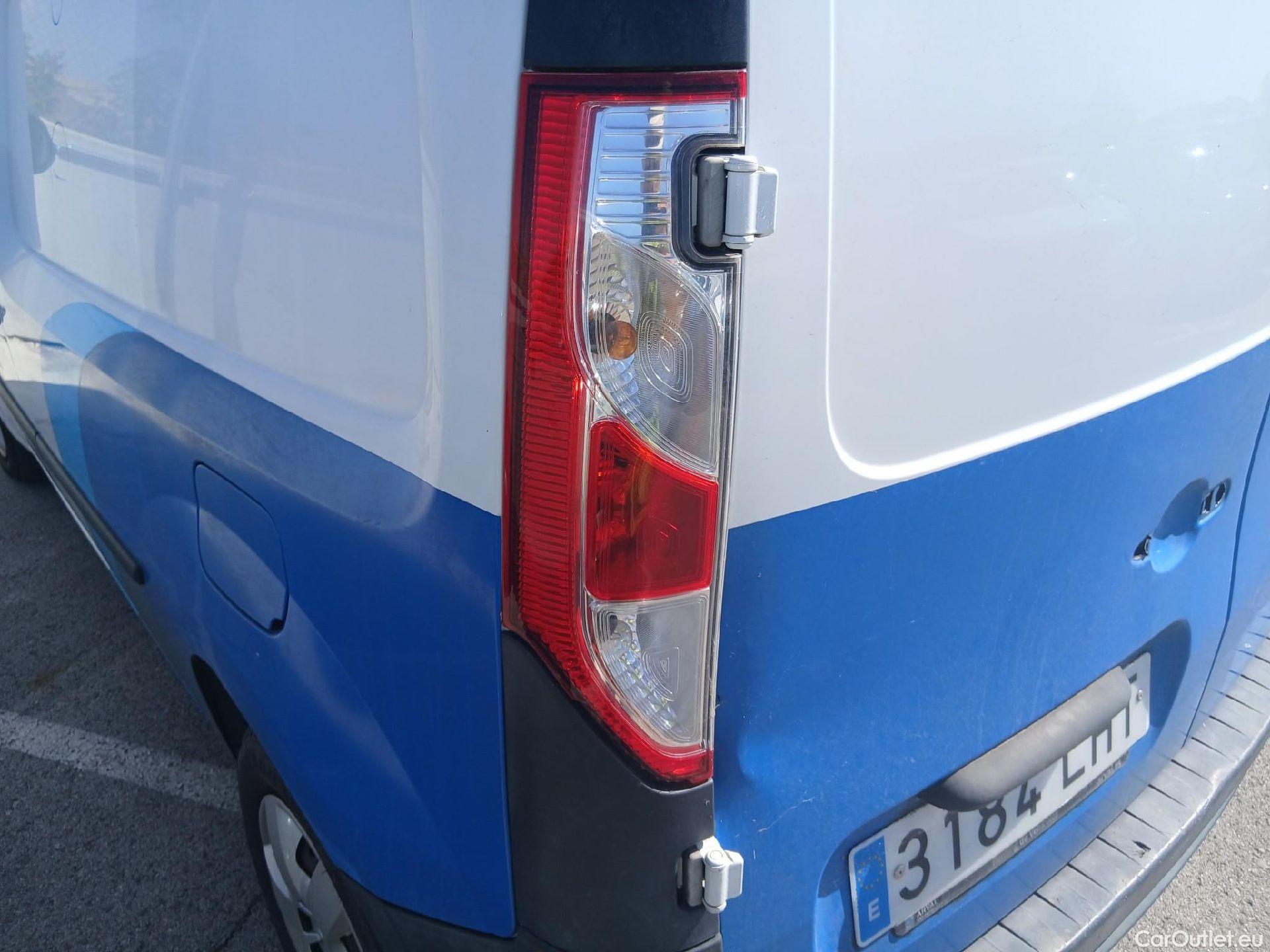  Renault  Kangoo RENAULT  Z.E./2013/3P/furgón derivado de turismo Z.E. #21