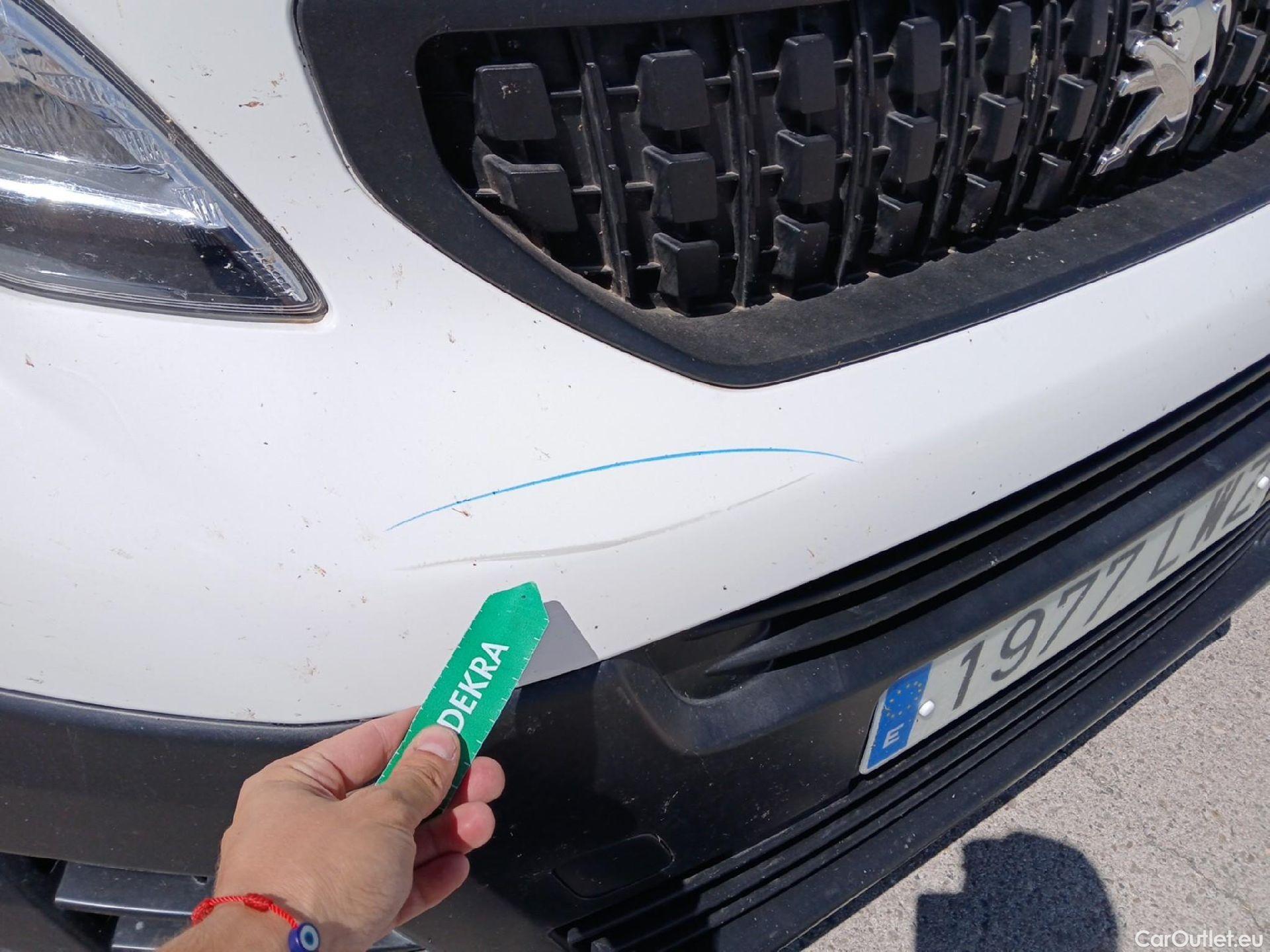  Peugeot  Expert PEUGEOT  / 2016 / 4P / furgón Furgón Premium 1.5 BlueHDi 100 Standard (AC) #19