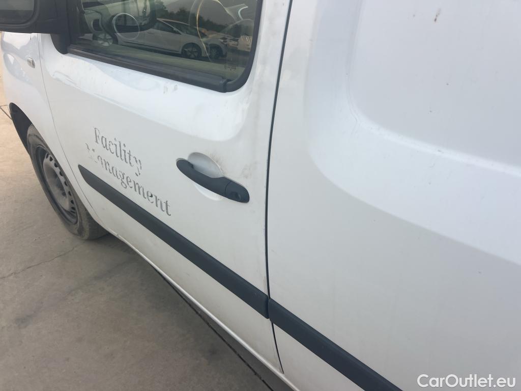  Renault  Kangoo RENAULT  Furgón/2013/3P/furgón derivado de turismo Profesional Blue dCi 59 kW (80CV) #19
