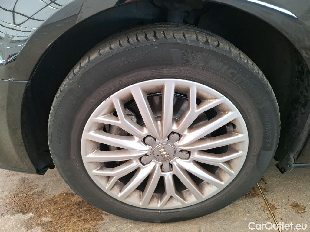  Audi  A3  Sportback Business line 1.0 TFSI 115CV BVA7 E6 #5