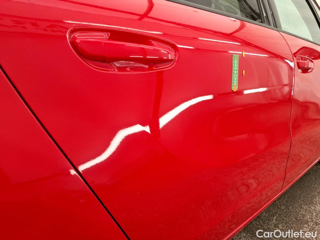  Citroen  C4 Grand Picasso /Spacetourer Shine 1.5 BlueHDi 130CV BVA8 E6d /Vo Repeint en Rouge / Teinte SIV Blanc Banquise / #21