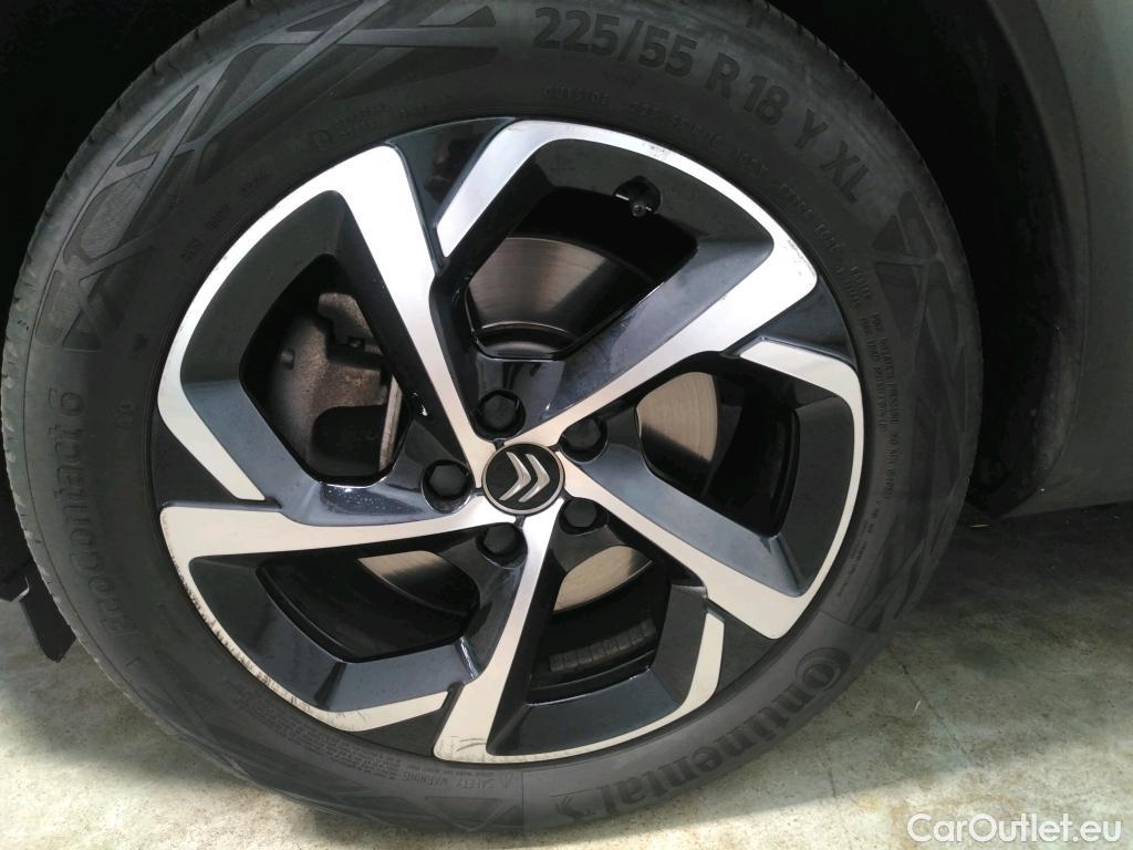  Citroen  C5 Aircross CITROEN  / 2018 / 5P / SUV Hybrid 225 ë-EAT8 Shine #32