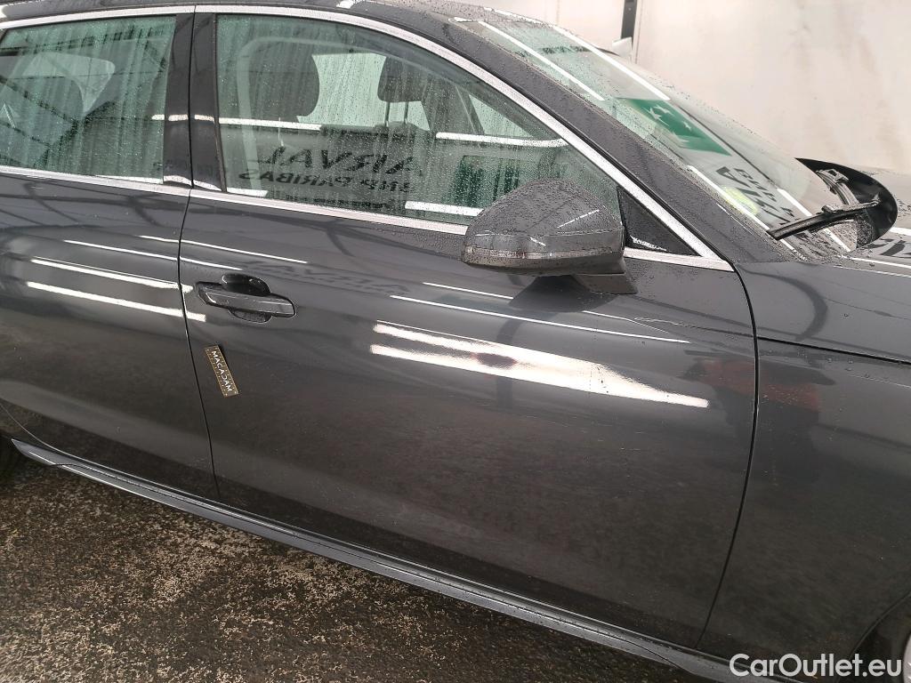  Audi  A4  Avant 30 TDI Business Line 2.0 TDI 135CV BVA7 E6d #12