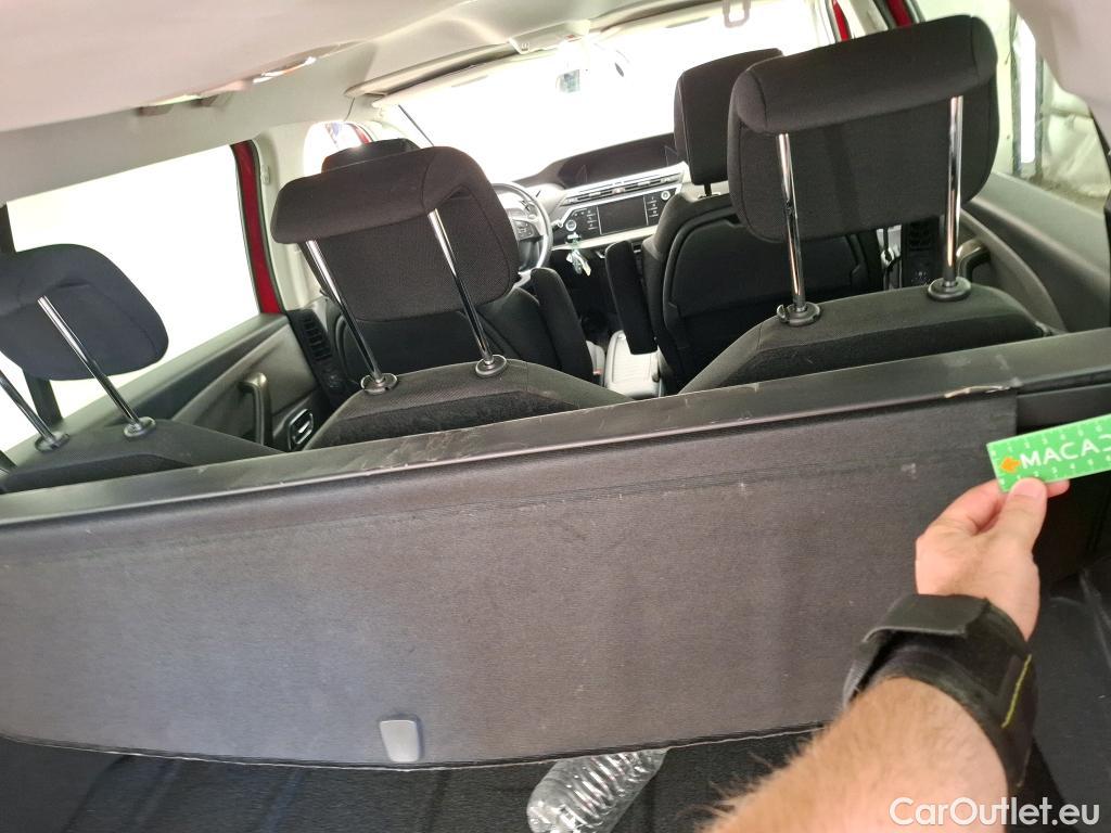  Citroen  C4 Grand Picasso /Spacetourer Shine 1.5 BlueHDi 130CV BVA8 E6d /Vo Repeint en Rouge / Teinte SIV Blanc Banquise / #23