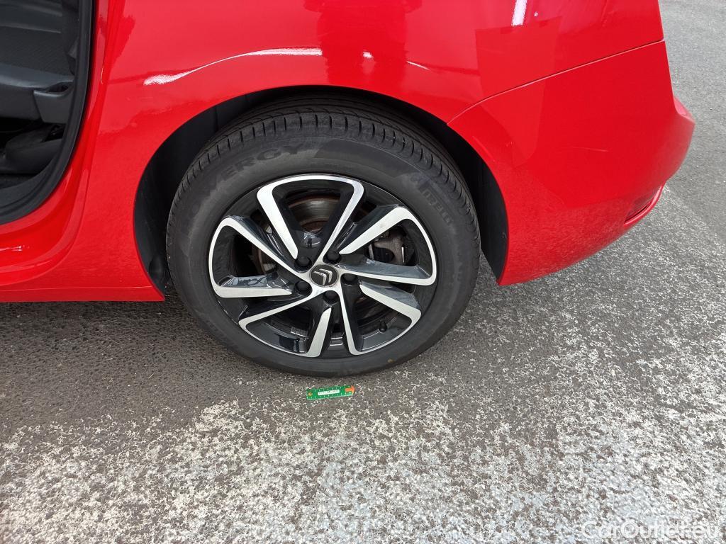  Citroen  C4 Grand Picasso /Spacetourer Shine 1.5 BlueHDi 130CV BVA8 E6d/Vo Repeint en Rouge / Teinte SIV Blanc Banquise / #66