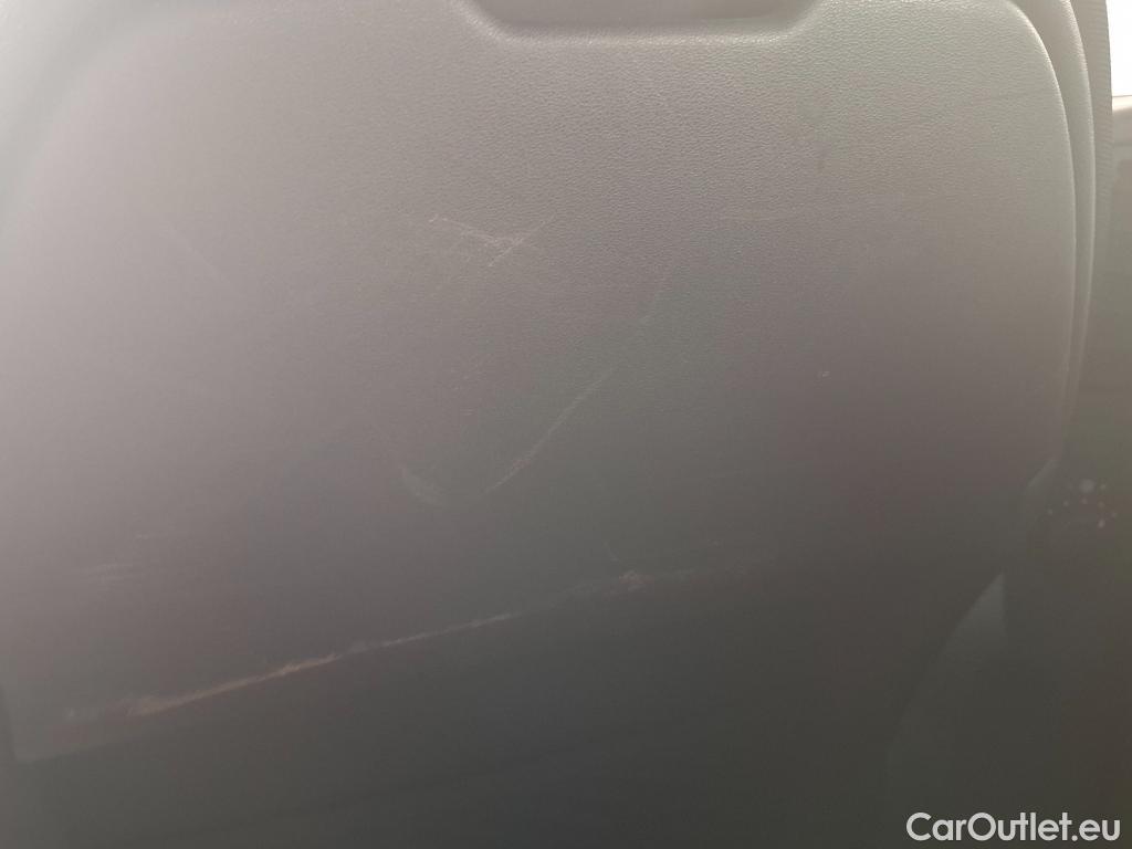 Citroen  C4 Grand Picasso /Spacetourer Shine 1.5 BlueHDi 130CV BVA8 E6d/Vo Repeint en Rouge / Teinte SIV Blanc Banquise / #35