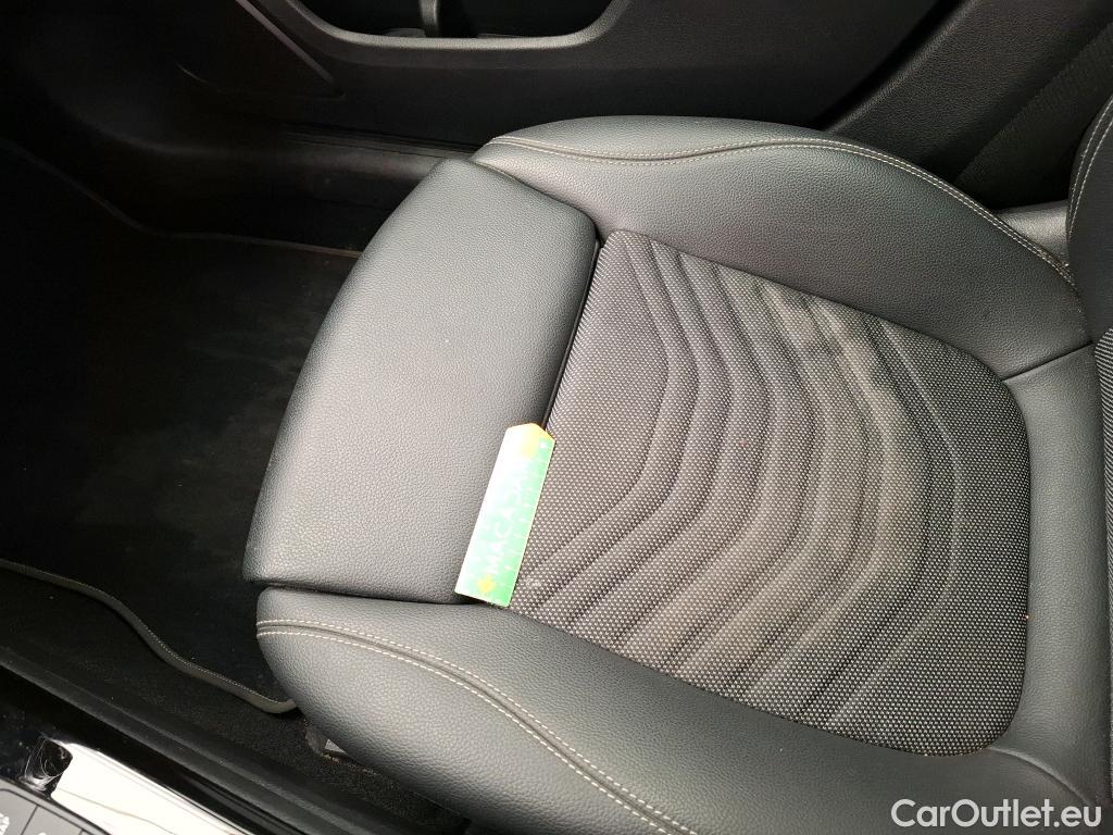  Mercedes  A-Klasse MERCEDES-BENZ Classe A Compact / 2018 / 5P / Berline A 180 d Business Line 8G-DCT #44