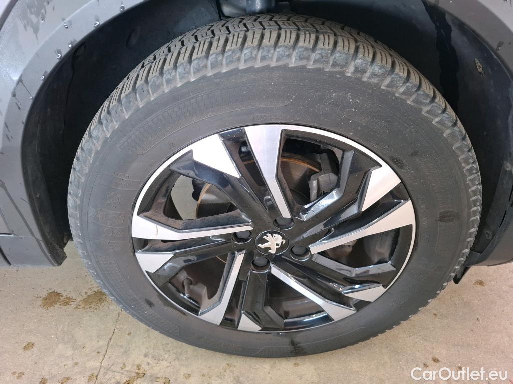  Peugeot  2008  Allure Pack 1.5 HDi 110CV BVM6 E6d #53