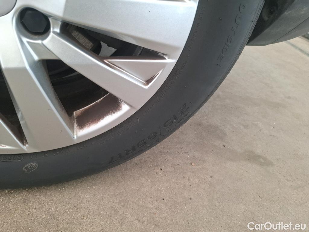  Peugeot  5008  Style 1.5 HDi 130CV BVM6 7 Sieges E6d #41