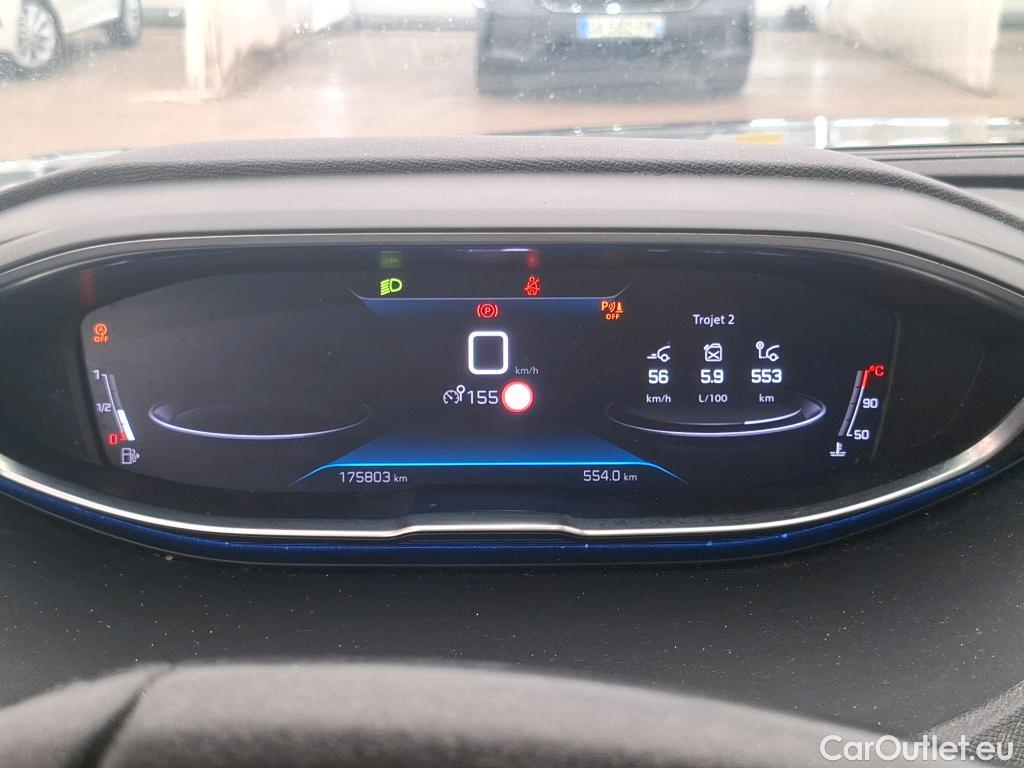  Peugeot  5008  Style 1.5 HDi 130CV BVM6 7 Sieges E6d #68