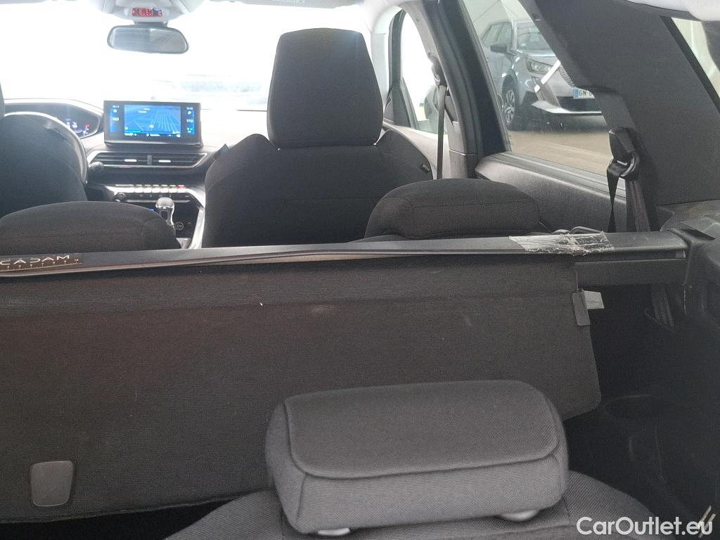  Peugeot  5008  Style 1.5 HDi 130CV BVM6 7 Sieges E6d #47