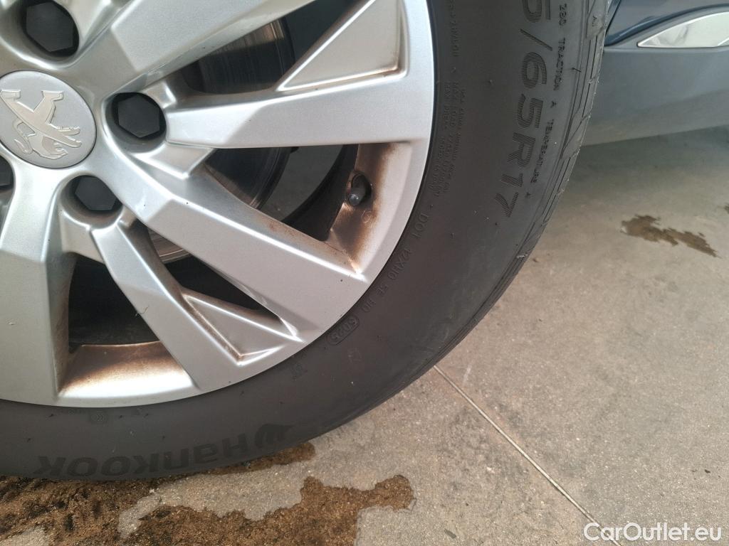  Peugeot  5008  Style 1.5 HDi 130CV BVM6 7 Sieges E6d #55
