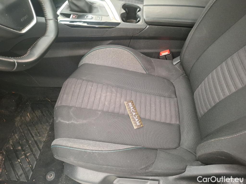  Peugeot  5008  Style 1.5 HDi 130CV BVM6 7 Sieges E6d #66