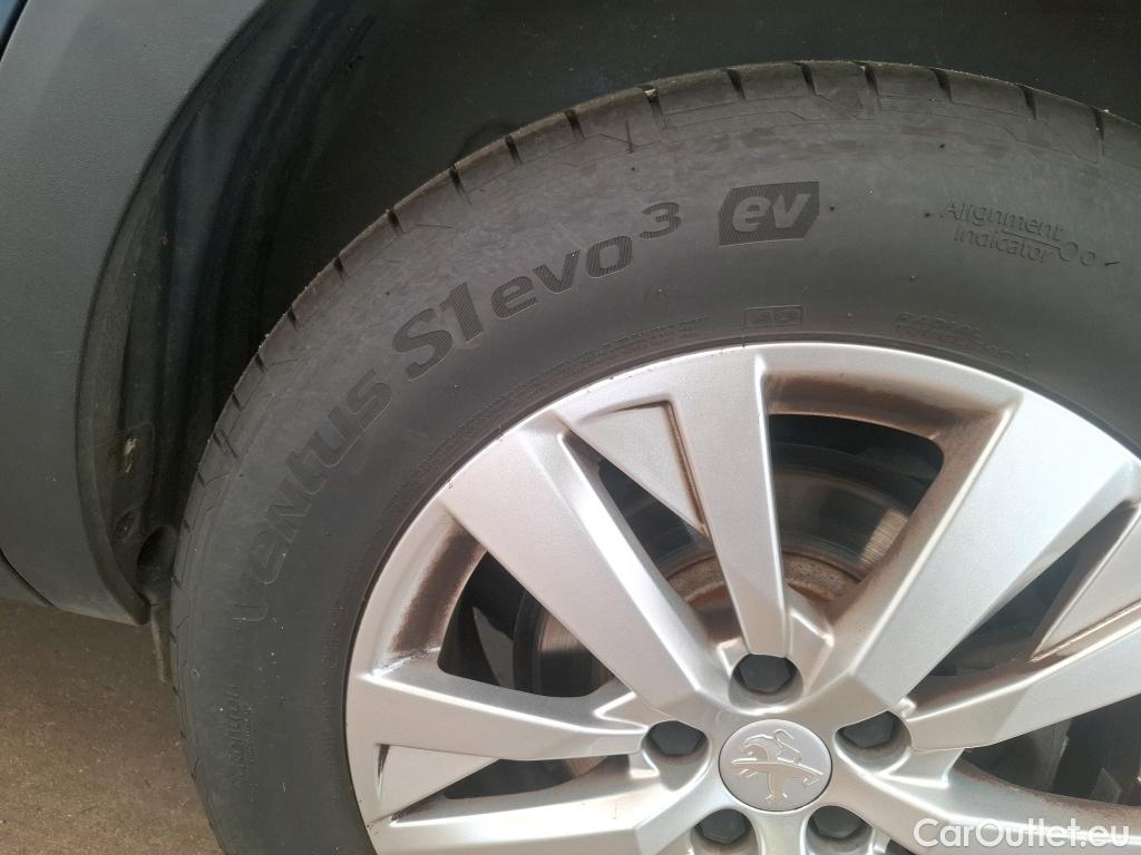  Peugeot  5008  Style 1.5 HDi 130CV BVM6 7 Sieges E6d #43