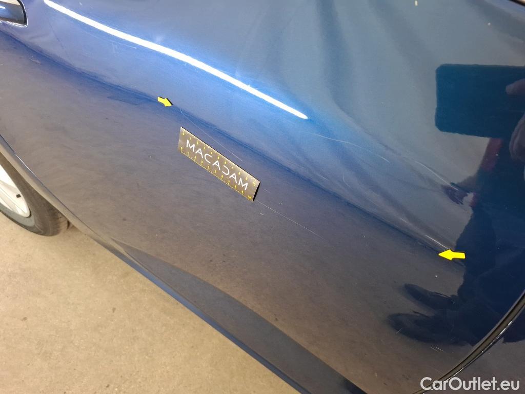 Renault  Megane RENAULT Mégane Berline / 2020 / 5P / Berline Business TCe 140 EDC FAP #24