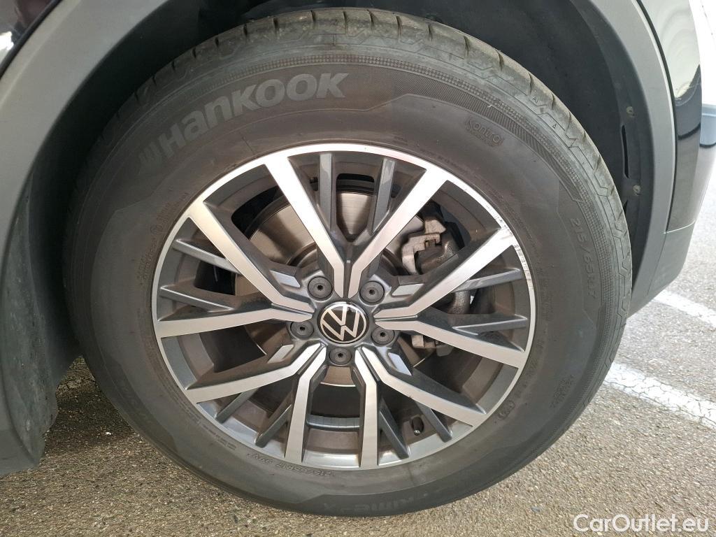  Volkswagen  Tiguan VOLKSWAGEN  / 2020 / 5P / SUV 2.0 TDI 150 DSG7 Life Business #9