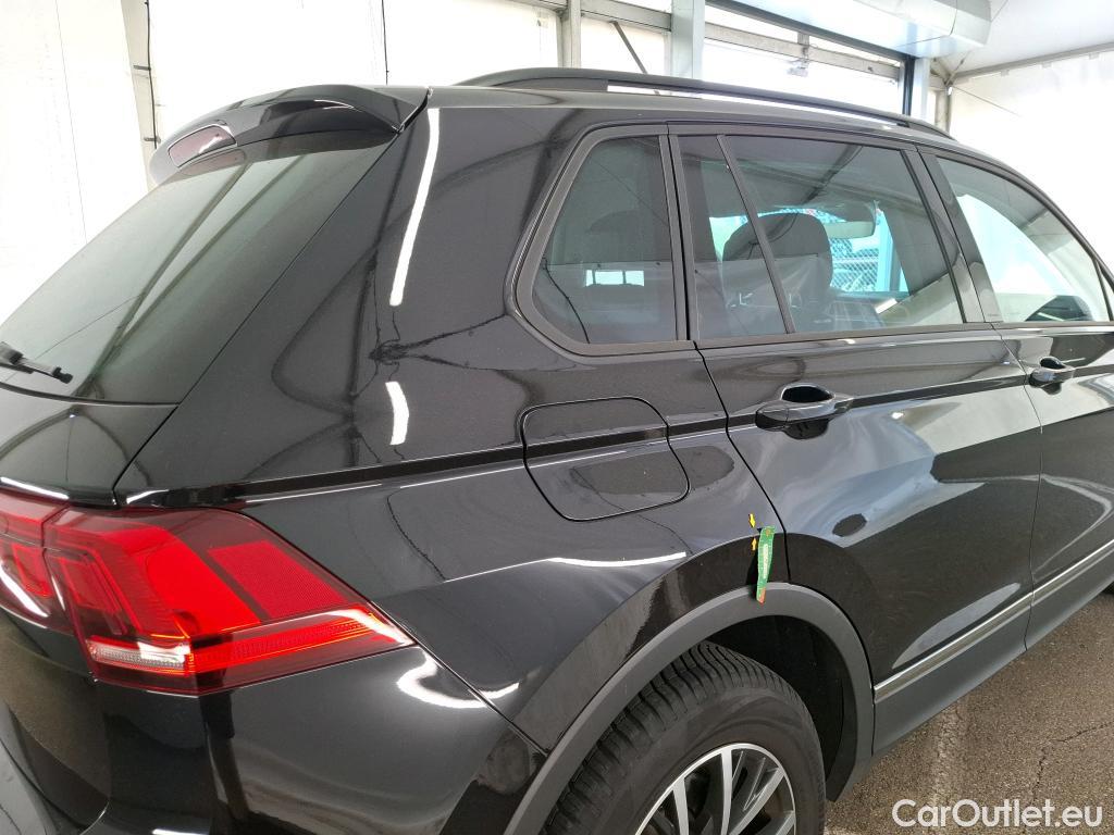  Volkswagen  Tiguan VOLKSWAGEN  / 2020 / 5P / SUV 2.0 TDI 150 DSG7 Life Business #50