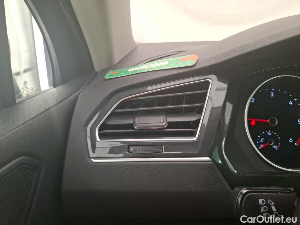  Volkswagen  Tiguan VOLKSWAGEN  / 2020 / 5P / SUV 2.0 TDI 150 DSG7 Life Business #5