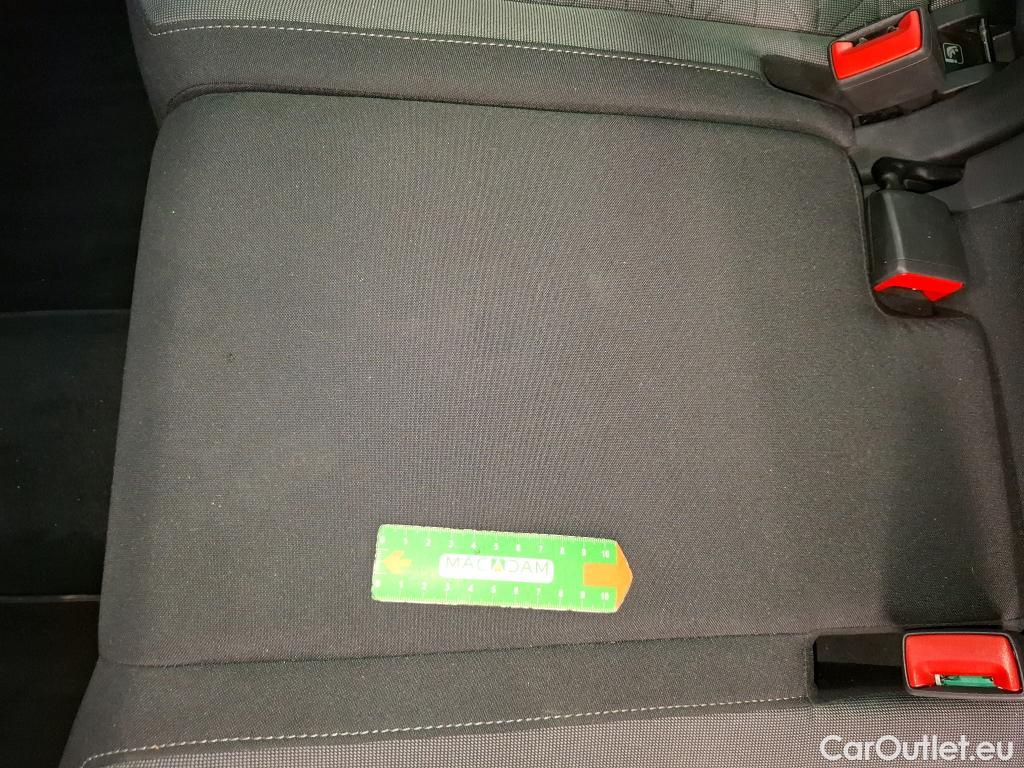  Volkswagen  Tiguan VOLKSWAGEN  / 2020 / 5P / SUV 2.0 TDI 150 DSG7 Life Business #37