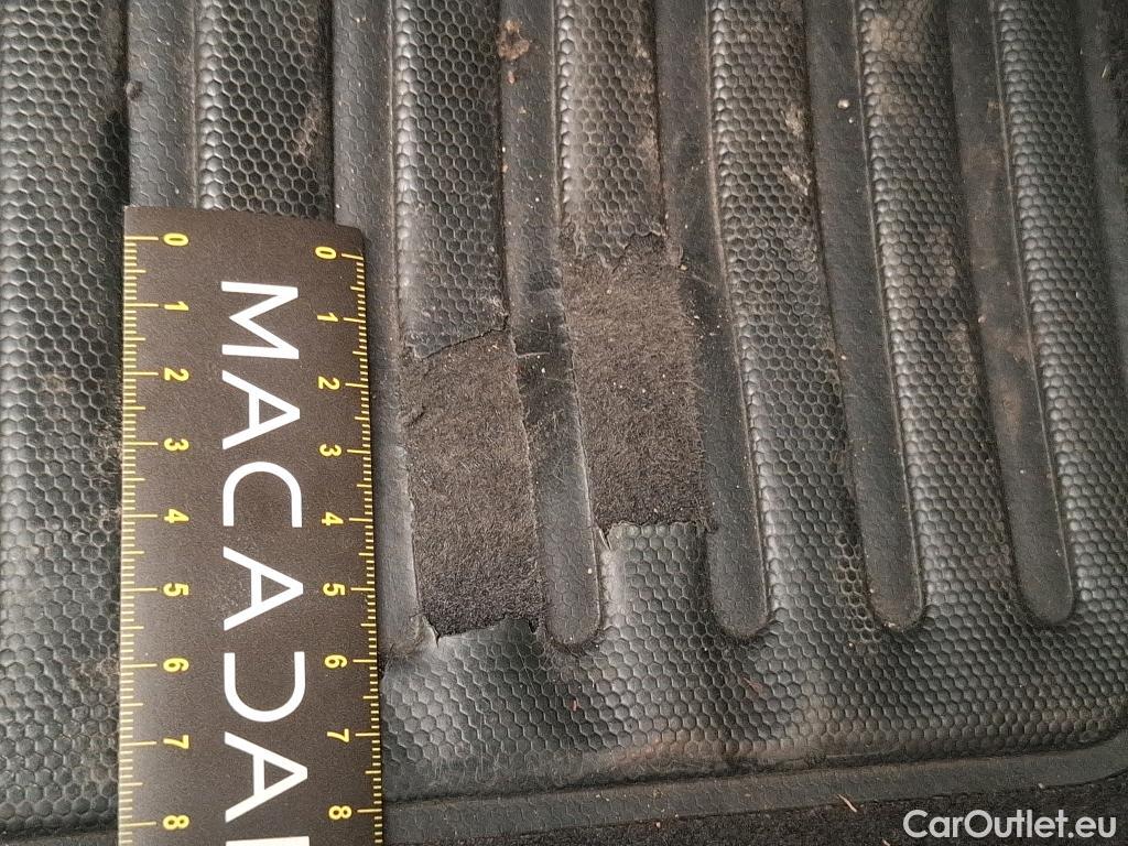  Citroen  C3  Société Feel 1.2 PureTech 80CV BVM5 E6d #31