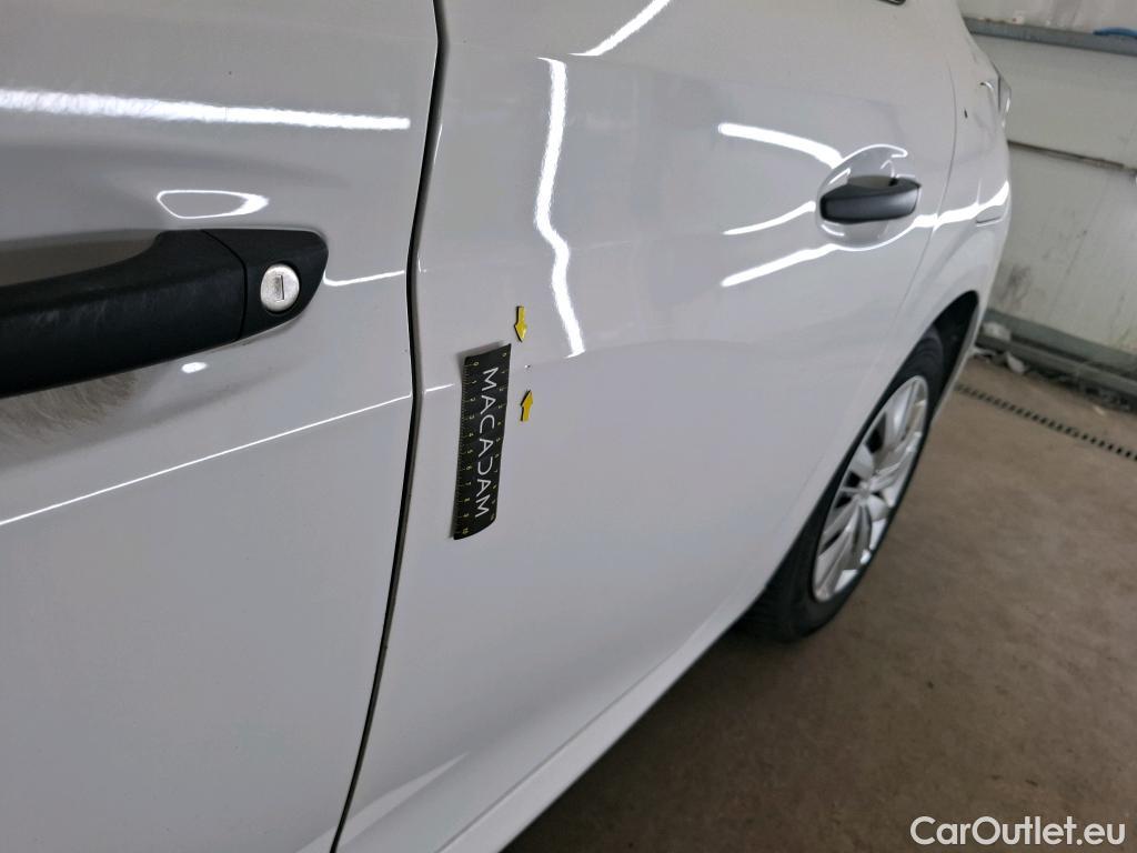  Peugeot  208  Premium 1.5 HDi 100CV BVM6 E6d #40