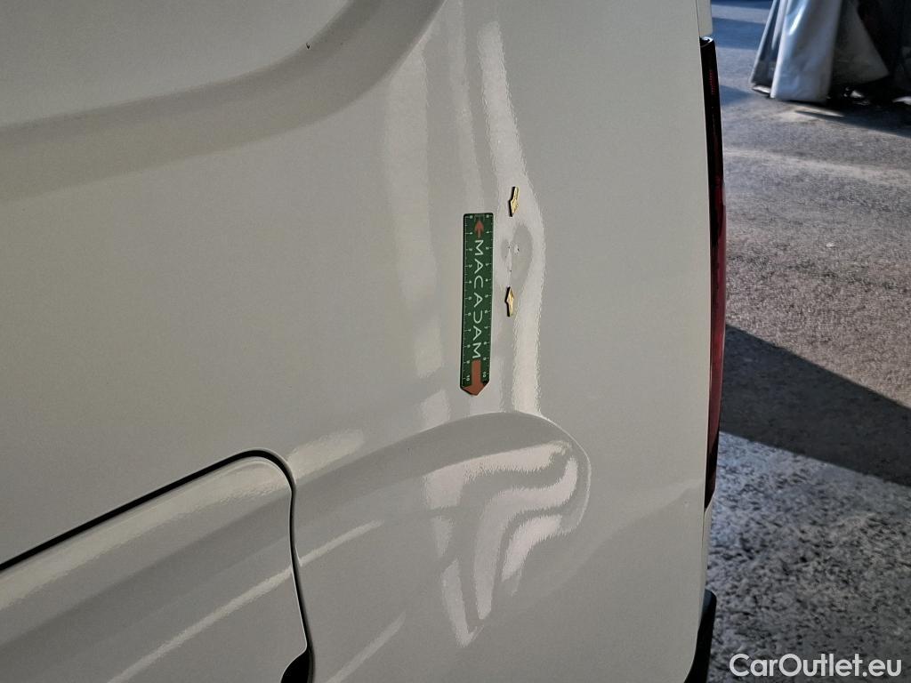  Citroen  Berlingo  Fourgon Club XL 950 1.5 BlueHDi 100CV BVM5 E6dT #20