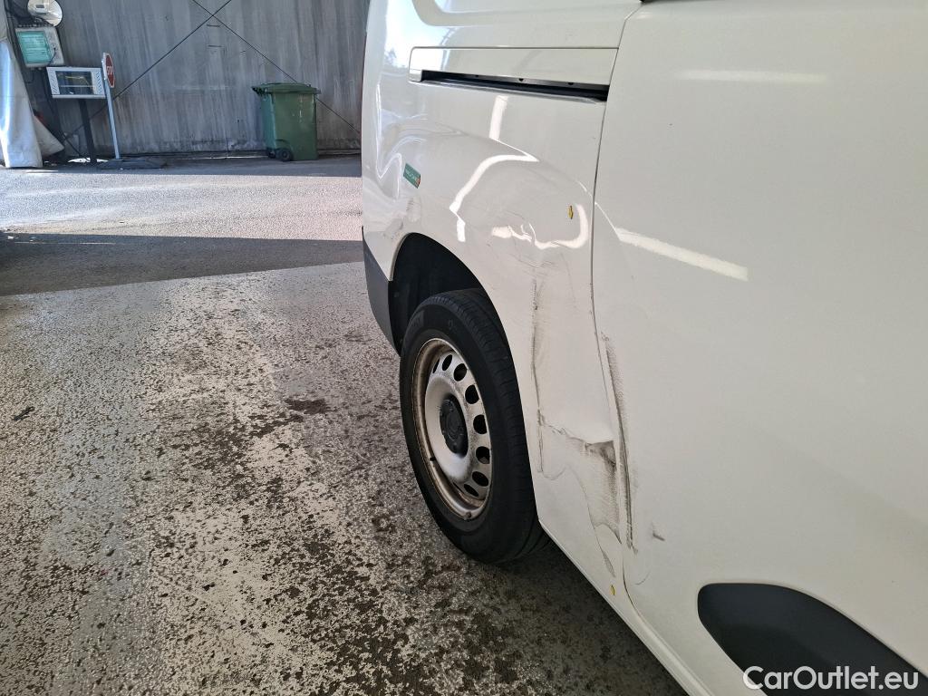  Citroen  Berlingo  Fourgon Club XL 950 1.5 BlueHDi 100CV BVM5 E6dT #4