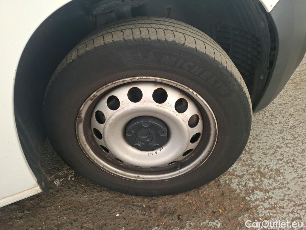  Citroen  Berlingo  Fourgon Club XL 950 1.5 BlueHDi 100CV BVM5 E6dT #15