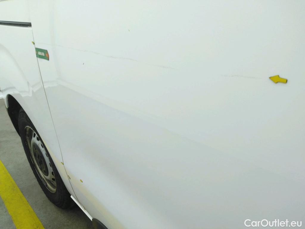  Peugeot  Expert  Fourgon Premium L2 1.5 HDi 120CV BVM6 E6d #31
