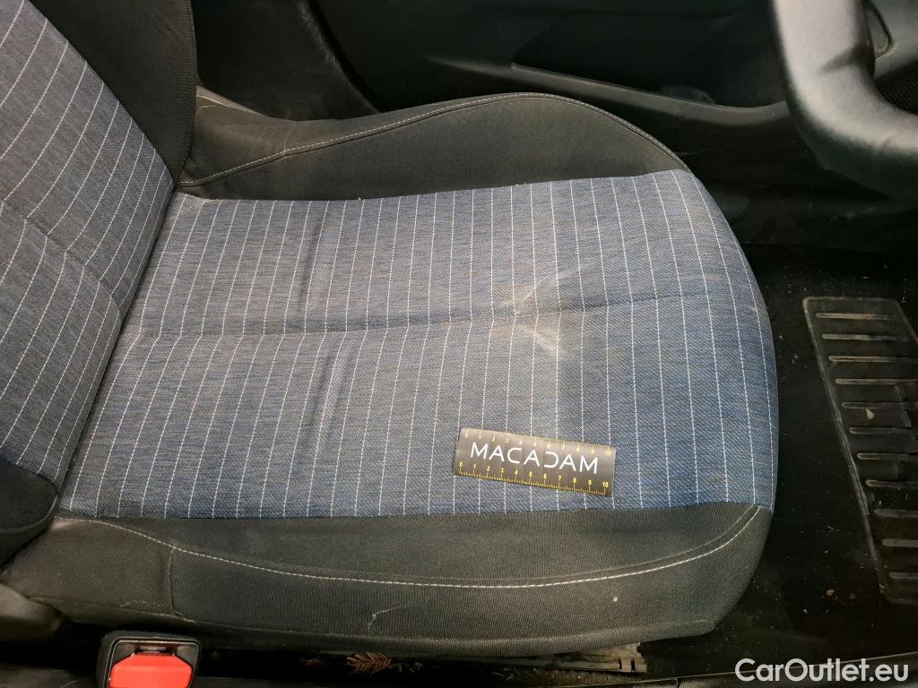  Peugeot  208  Premium 1.5 HDi 100CV BVM6 E6d #37