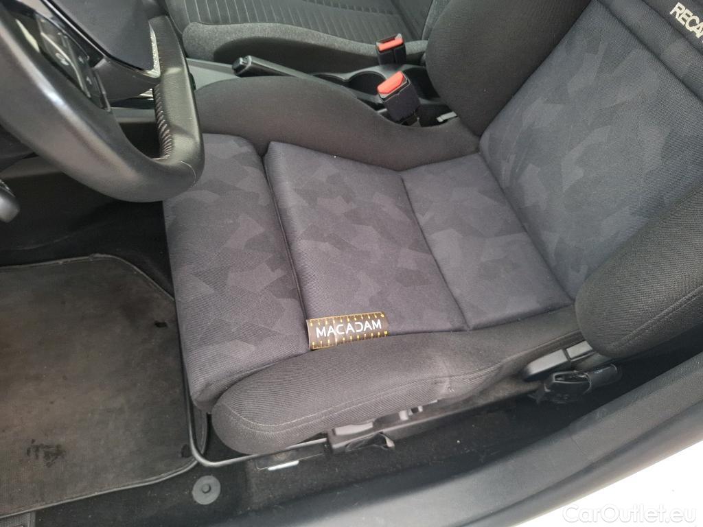  Peugeot  208 PEUGEOT  / 2019 / 5P / Berline / VU 1.2 PT 100 S&S EAT8 Active Business R #4