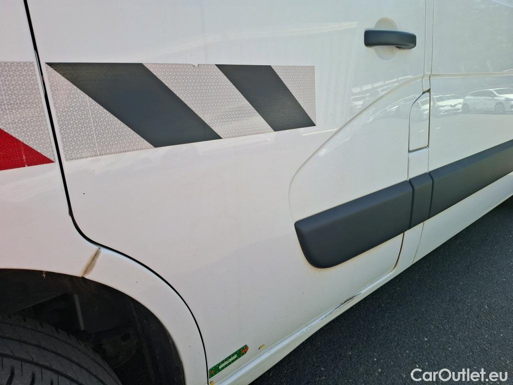  Renault  Master  III Fourgon L2H2 3 5 Grand Confort dCi 110CV BVM6 E6 #90