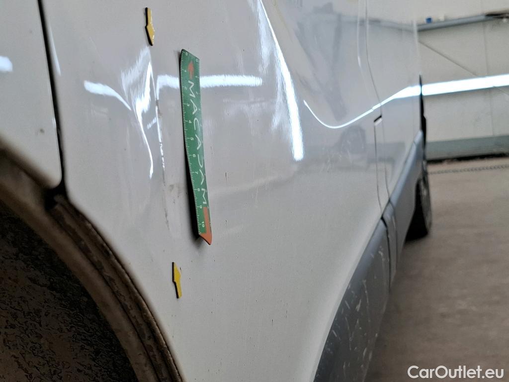  Renault  Trafic RENAULT  VU 4p Fourgon FG CF L2H1 1200 dCi 95 E6 #8