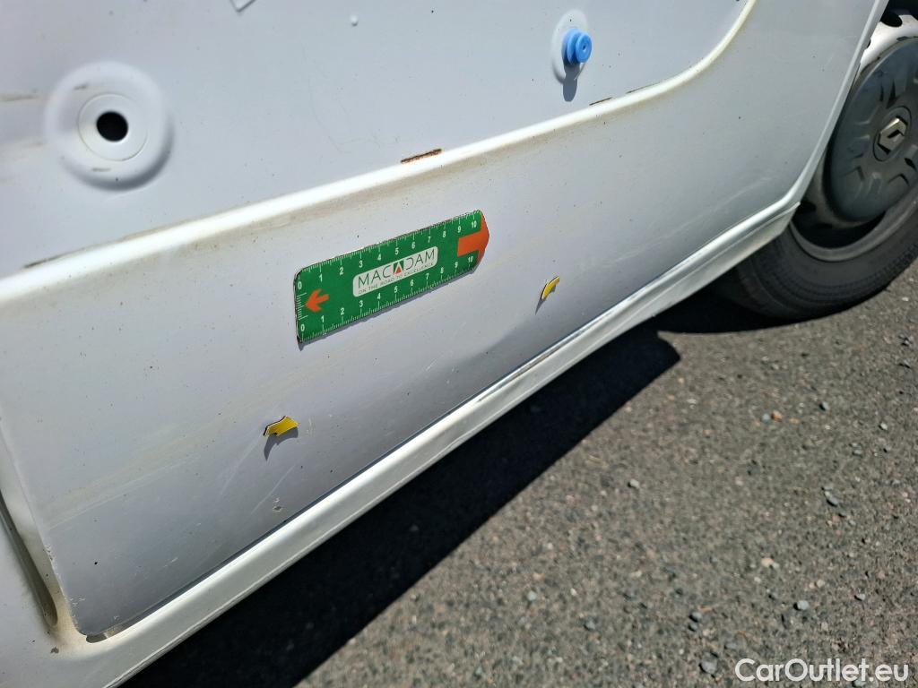  Renault  Master  III Fourgon L2H2 3 5 Grand Confort dCi 110CV BVM6 E6 #44
