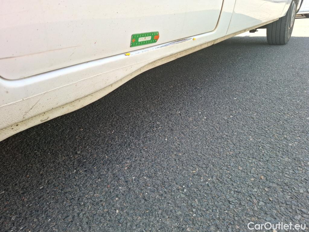  Renault  Master  III Fourgon L2H2 3 5 Grand Confort dCi 110CV BVM6 E6 #53