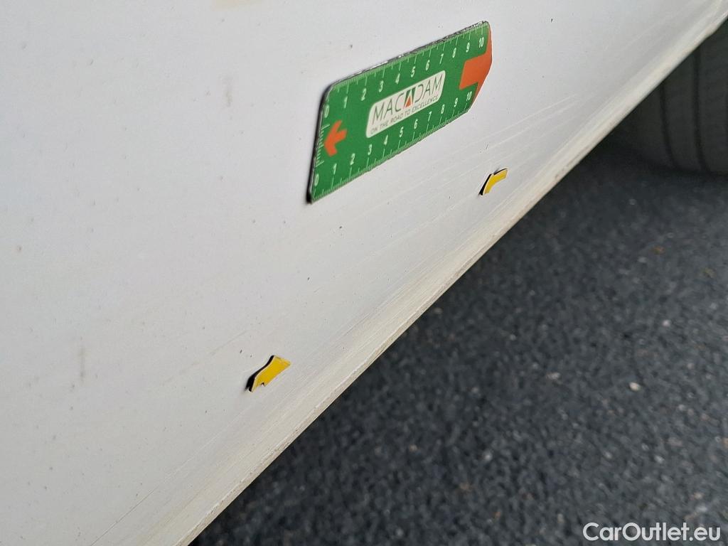  Renault  Master  III Fourgon L2H2 3 5 Grand Confort dCi 110CV BVM6 E6 #22