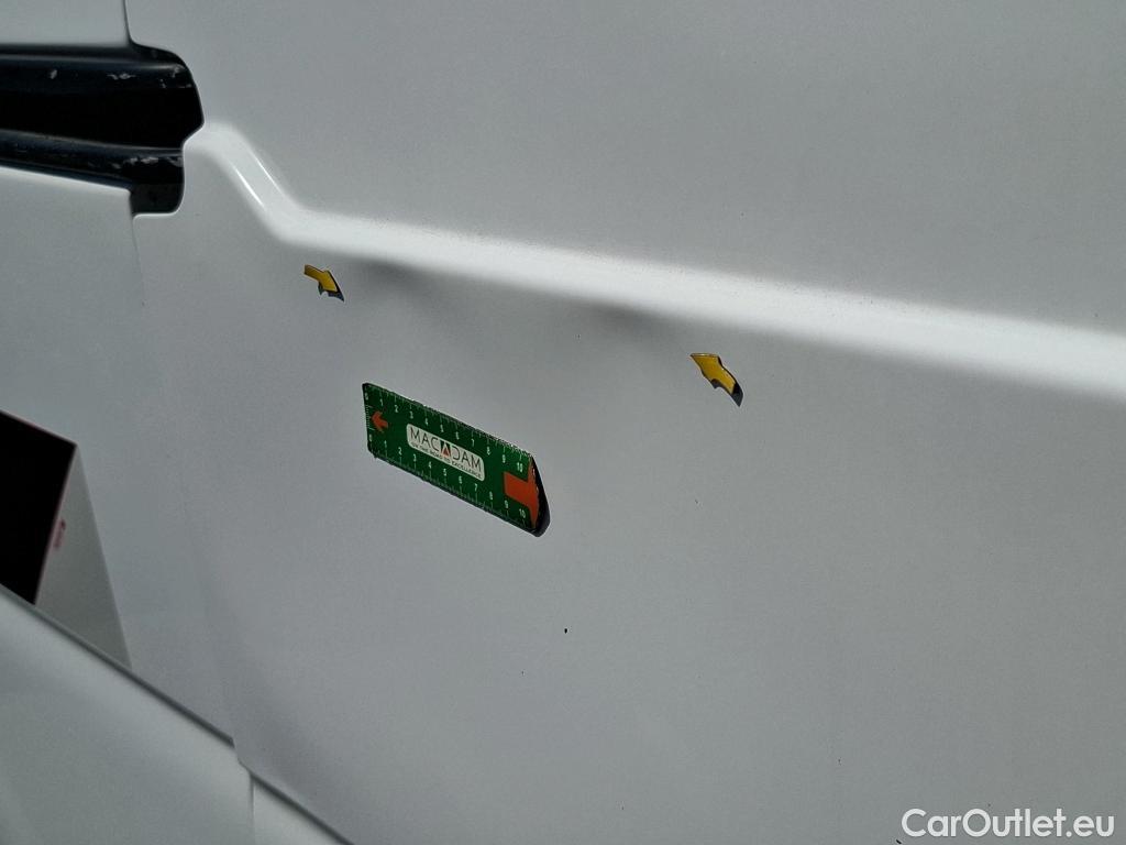  Renault  Master  III Fourgon L2H2 3 5 Grand Confort dCi 110CV BVM6 E6 #17