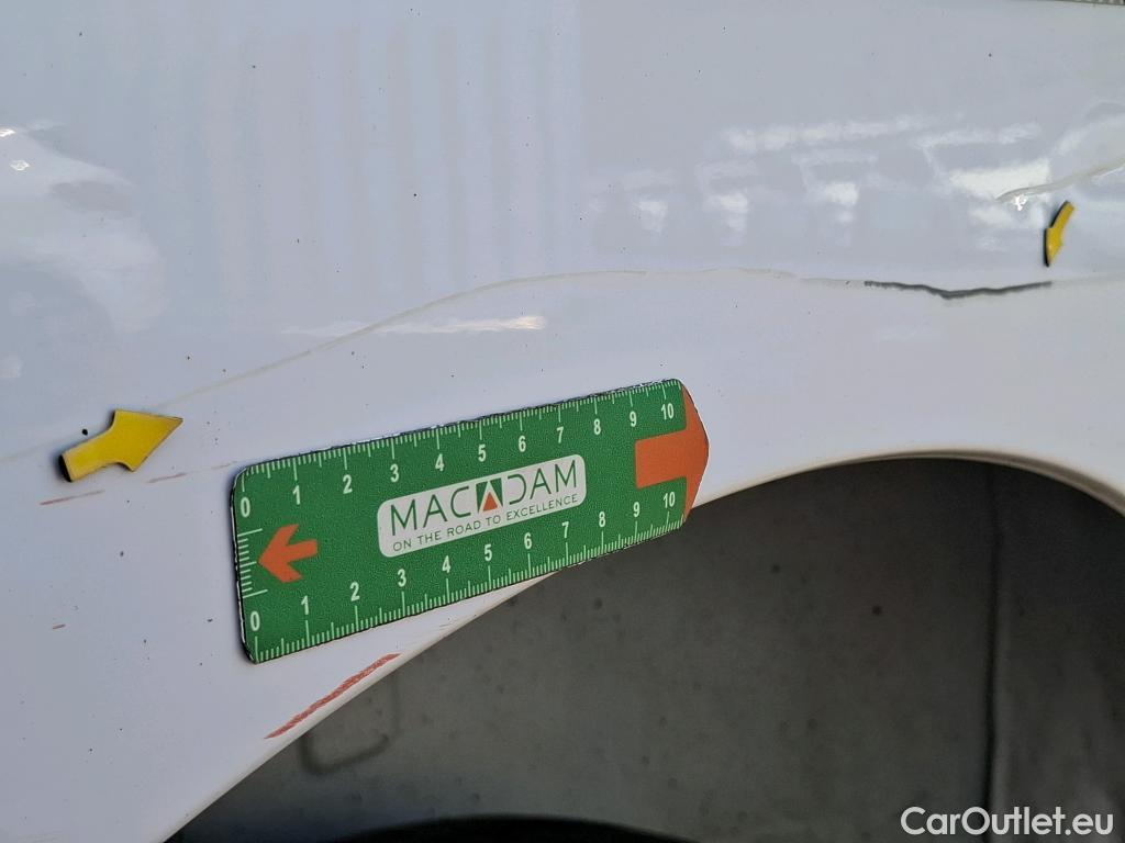  Renault  Master  III Fourgon L2H2 3 5 Grand Confort dCi 110CV BVM6 E6 #26