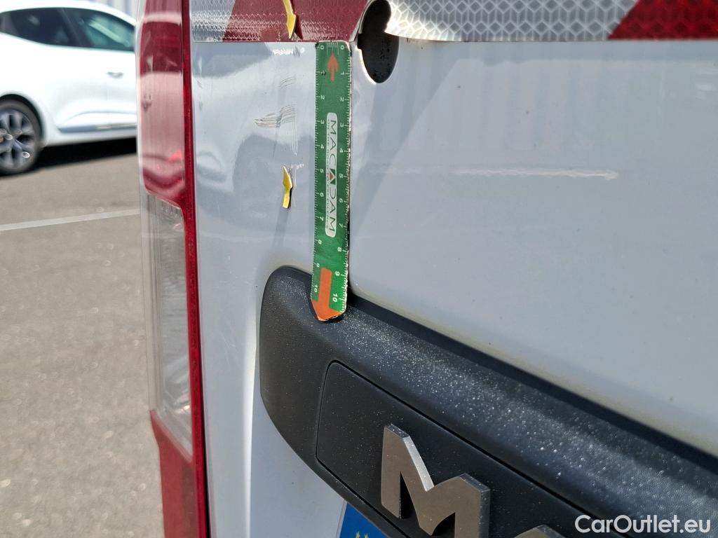  Renault  Master  III Fourgon L2H2 3 5 Grand Confort dCi 110CV BVM6 E6 #36