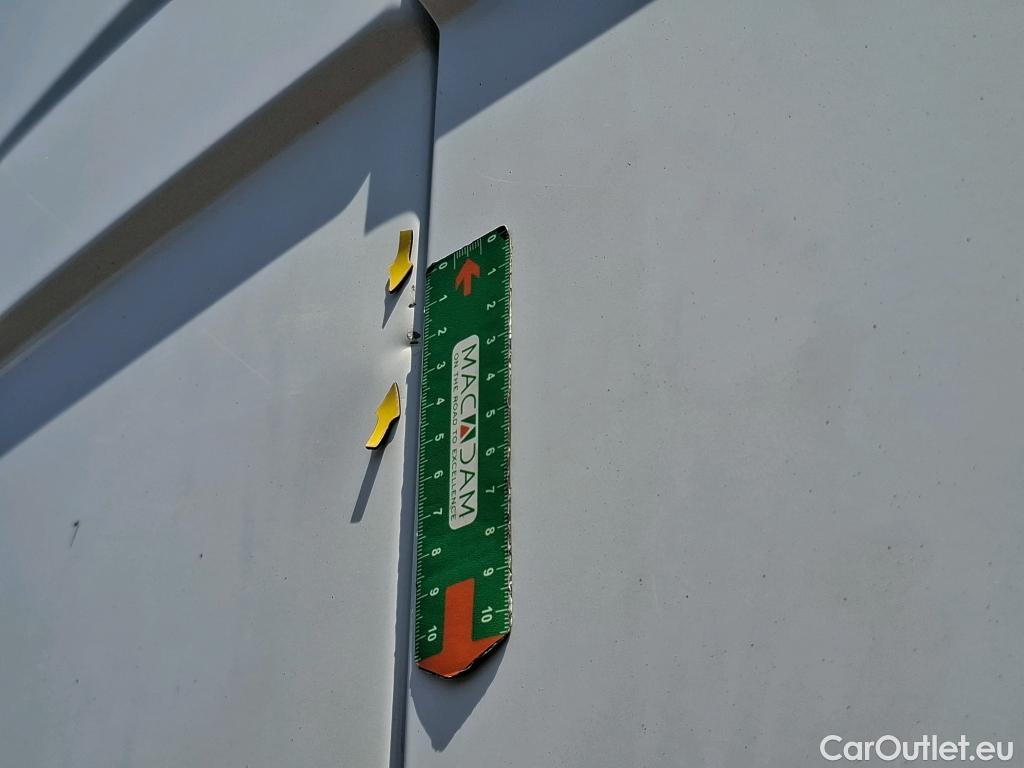  Renault  Master  III Fourgon L2H2 3 5 Grand Confort dCi 110CV BVM6 E6 #34
