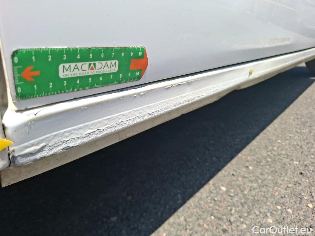  Renault  Master  III Fourgon L2H2 3 5 Grand Confort dCi 110CV BVM6 E6 #46