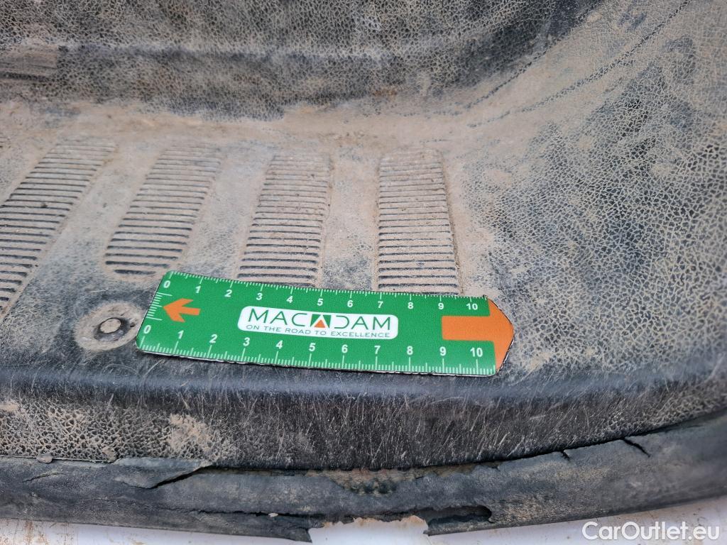  Renault  Master  III Fourgon L2H2 3 5 Grand Confort dCi 110CV BVM6 E6 #63