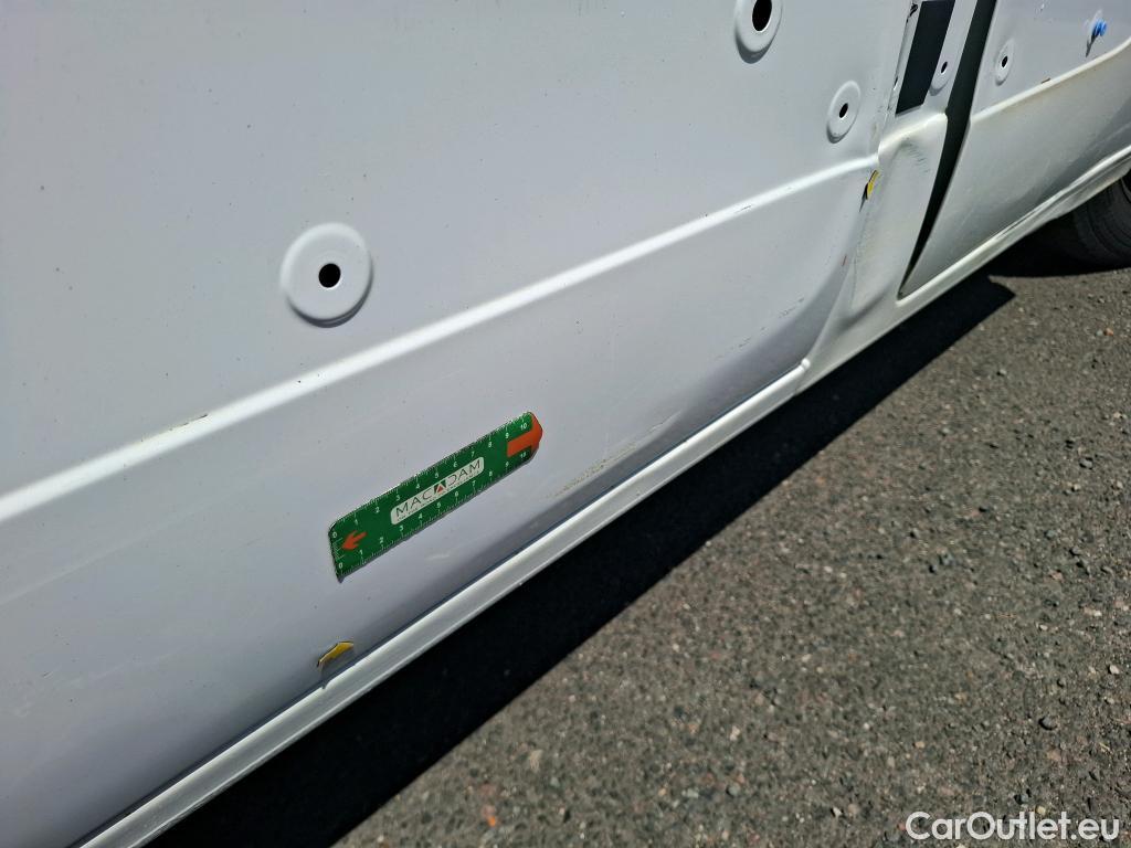  Renault  Master  III Fourgon L2H2 3 5 Grand Confort dCi 110CV BVM6 E6 #15