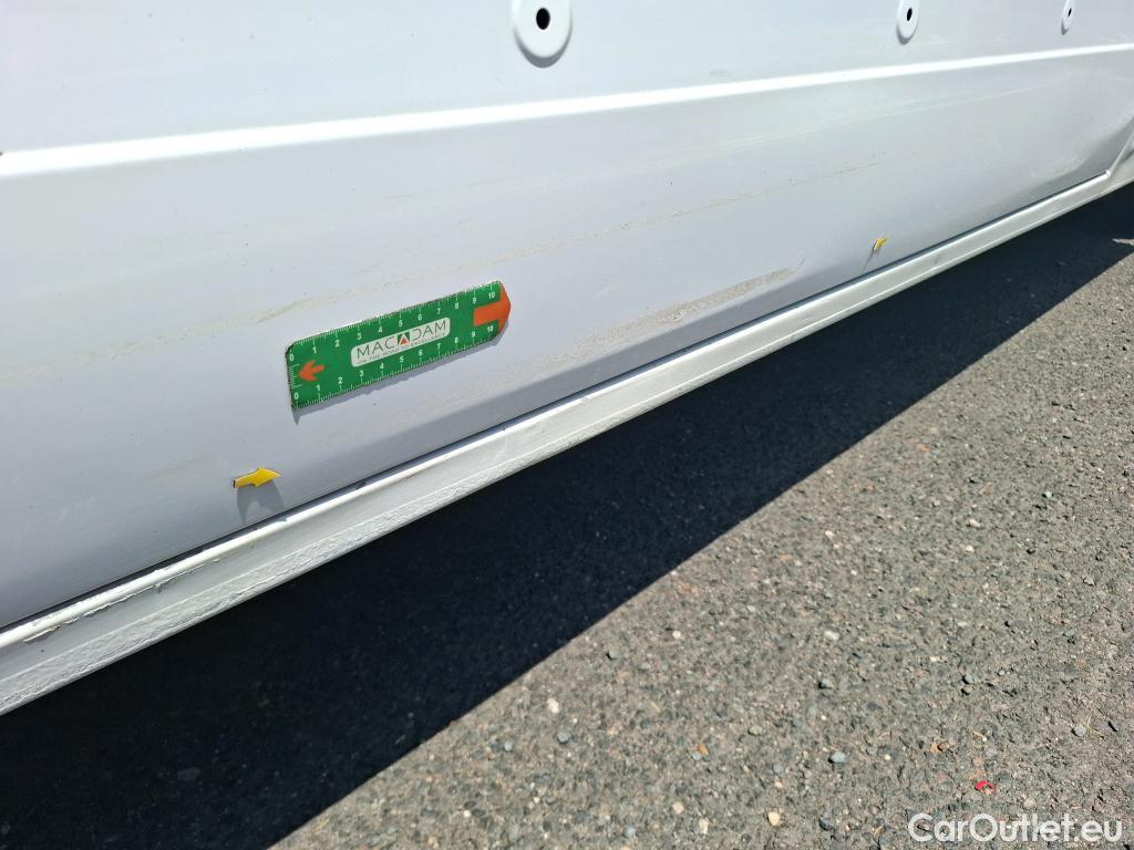  Renault  Master  III Fourgon L2H2 3 5 Grand Confort dCi 110CV BVM6 E6 #14